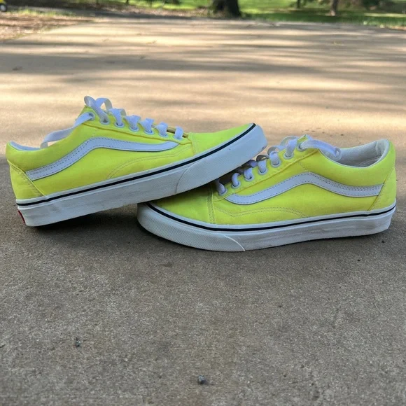 Vibrant yellow hot sale slip on vans